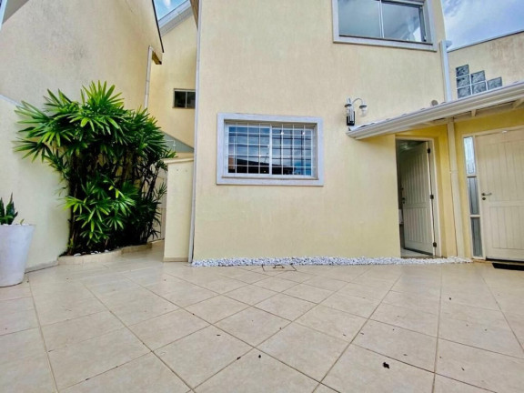 Imagem Casa com 3 Quartos à Venda, 250 m² em Mercês - Curitiba Imagem Casa com 3 Quartos à Venda, 250 m² em Mercês - Curitiba