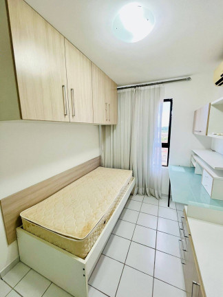 Imagem Apartamento com 2 Quartos para Alugar, 52 m² em Candelária - Natal