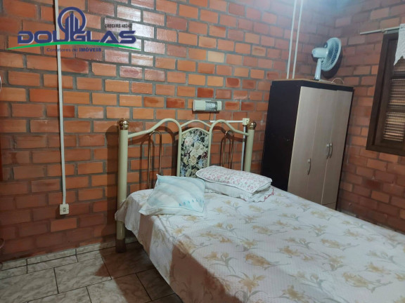 Imagem Chácara com 1 Quarto à Venda, 30.000 m² em Viamão Imagem Chácara com 1 Quarto à Venda, 30.000 m² em Viamão