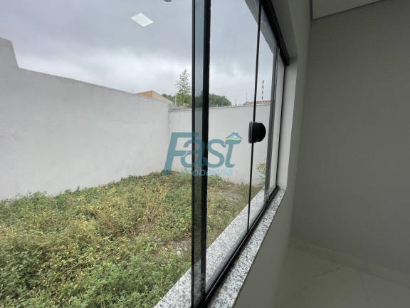 Imagem Casa com 3 Quartos à Venda, 180 m² em Jardim Comodoro - Cuiabá