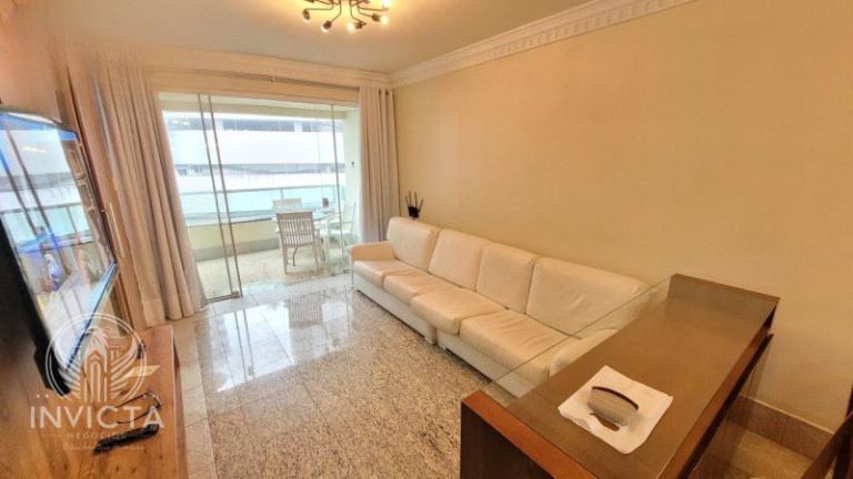 Imagem Apartamento com 2 Quartos à Venda, 72 m² em Centro - Balneário Camboriú