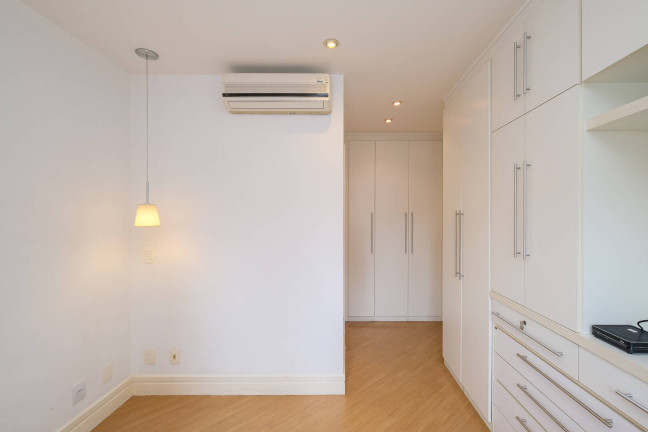 Imagem Apartamento com 3 Quartos à Venda, 124 m² em Vila Olímpia - São Paulo Imagem Apartamento com 3 Quartos à Venda, 124 m² em Vila Olímpia - São Paulo