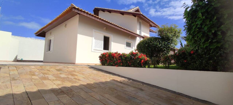 Imagem Casa com 3 Quartos à Venda, 600 m² em Estância São José - Peruíbe Imagem Casa com 3 Quartos à Venda, 600 m² em Estância São José - Peruíbe