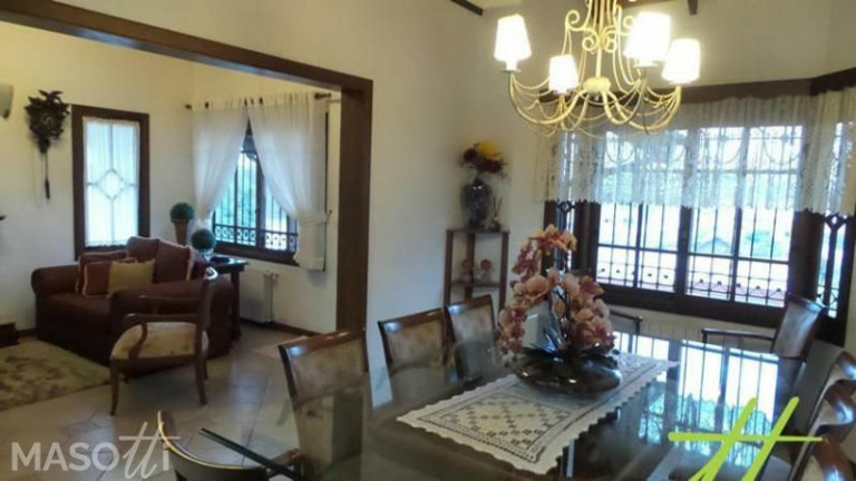 Imagem Casa com 5 Quartos à Venda, 330 m² em Centro - Gramado Imagem Casa com 5 Quartos à Venda, 330 m² em Centro - Gramado