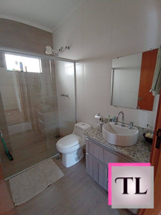 Imagem Casa com 3 Quartos à Venda,  em Recanto Dos Lagos - Poços De Caldas