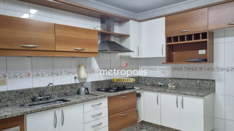 Imagem Sobrado com 3 Quartos para Alugar, 280 m² em Vila Pinheirinho - Santo André Imagem Sobrado com 3 Quartos para Alugar, 280 m² em Vila Pinheirinho - Santo André