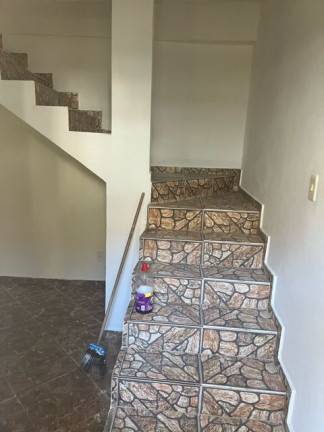 Imagem Casa com 3 Quartos para Alugar, em Centro - Macaé Imagem Casa com 3 Quartos para Alugar, em Centro - Macaé