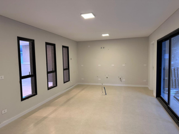 Imagem Casa com 3 Quartos à Venda, 187 m² em Cachoeira - Curitiba