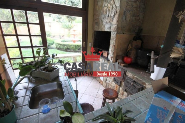 Imagem Casa com 4 Quartos à Venda, 400 m² em Butiatuvinha - Curitiba Imagem Casa com 4 Quartos à Venda, 400 m² em Butiatuvinha - Curitiba