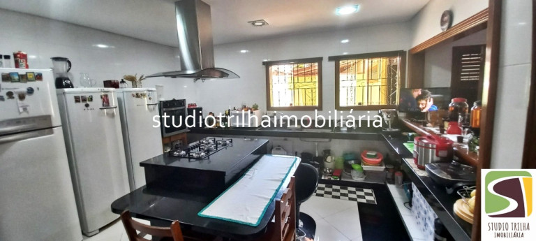 Imagem Sobrado com 5 Quartos à Venda, em Barra Velha - Ilhabela Imagem Sobrado com 5 Quartos à Venda, em Barra Velha - Ilhabela