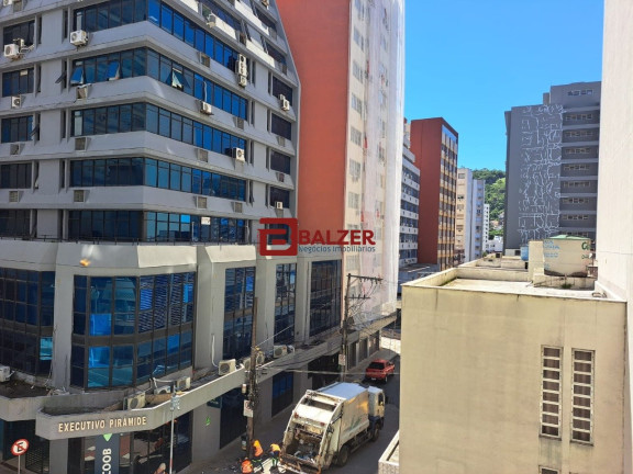 Imagem Apartamento com 2 Quartos à Venda, 66 m² em Centro - Florianópolis Imagem Apartamento com 2 Quartos à Venda, 66 m² em Centro - Florianópolis