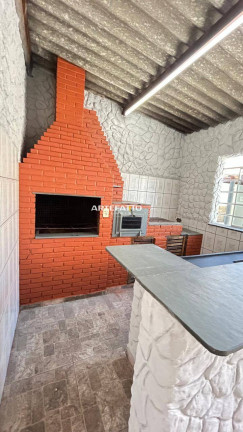 Imagem Casa com 3 Quartos à Venda, 130 m²