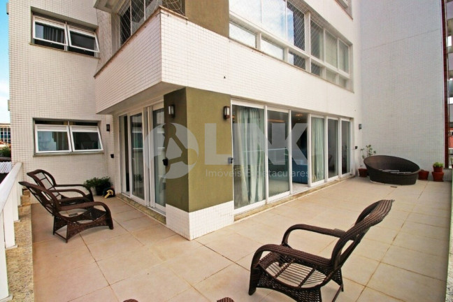 Imagem Apartamento com 3 Quartos à Venda, 288 m² em Menino Deus - Porto Alegre Imagem Apartamento com 3 Quartos à Venda, 288 m² em Menino Deus - Porto Alegre