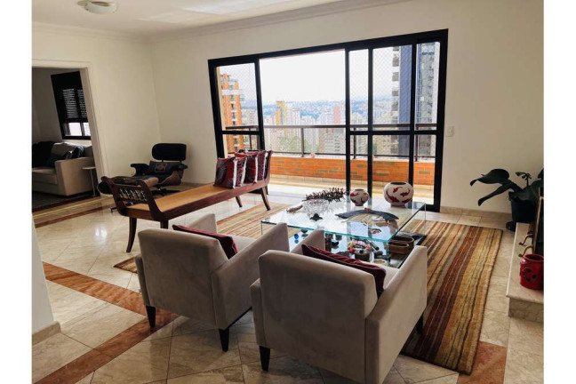 Apartamento com 3 Quartos à Venda, 176 m² em Vila Suzana - São Paulo