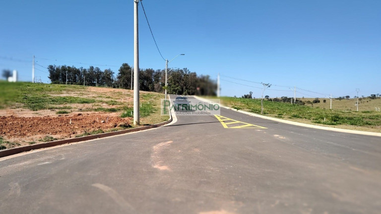 Terreno à Venda, 353 m² em Condominio La Dolce Vita - Jaguariúna