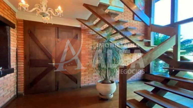 Imagem Casa com 3 Quartos à Venda, 553 m² em Chácara De La Rocca - Carapicuíba Imagem Casa com 3 Quartos à Venda, 553 m² em Chácara De La Rocca - Carapicuíba