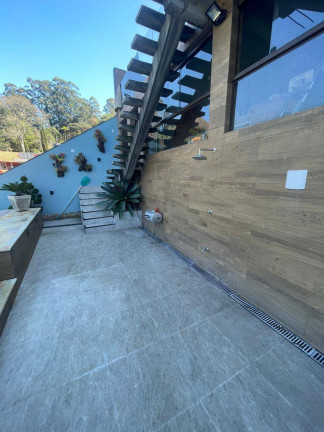 Imagem Casa com 3 Quartos à Venda,  em Conego - Nova Friburgo