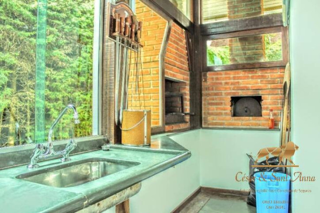 Imagem Casa com 4 Quartos à Venda, 180 m² em Alto Capivari - Campos Do Jordão