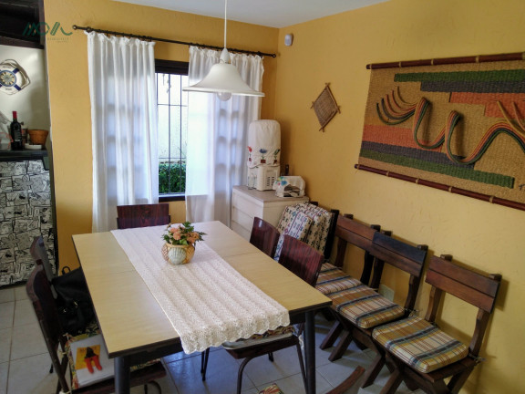 Imagem Casa com 5 Quartos à Venda, 196 m² em Uirapuru - Itapoá