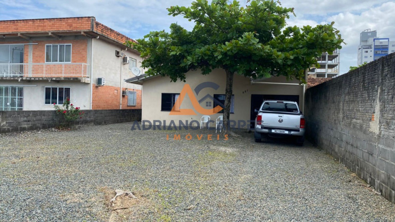 Casa com 3 Quartos para Alugar ou Temporada, 128 m² em Gravatá - Navegantes