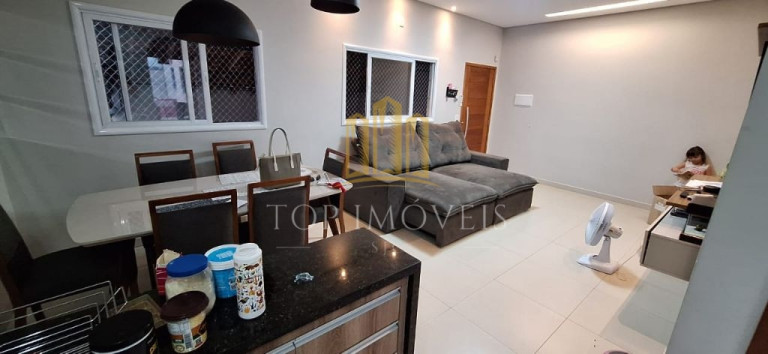 Imagem Casa com 3 Quartos à Venda, 175 m² em Vila Branca - Jacareí Imagem Casa com 3 Quartos à Venda, 175 m² em Vila Branca - Jacareí
