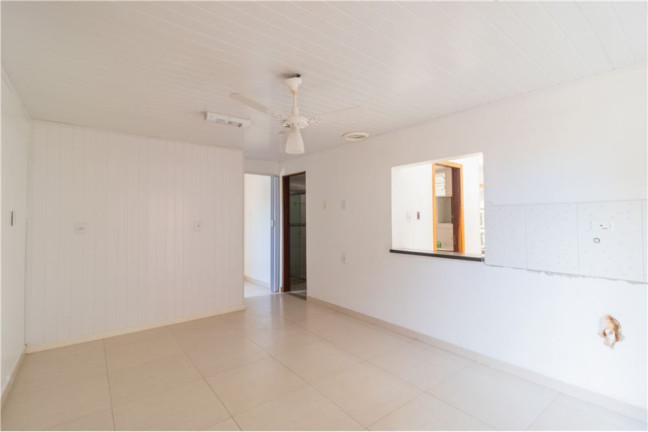 Imagem Casa com 5 Quartos à Venda,  em Partenon - Porto Alegre