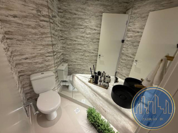Imagem Apartamento com 3 Quartos à Venda, 134 m² em Centro - Balneário Camboriú Imagem Apartamento com 3 Quartos à Venda, 134 m² em Centro - Balneário Camboriú
