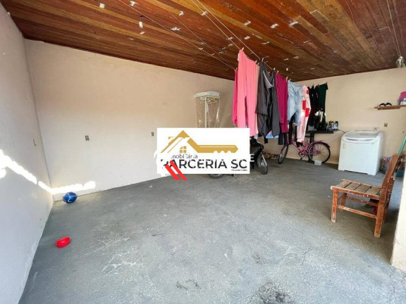 Casa com 4 Quartos à Venda, 360 m² em Fundos - Biguaçu