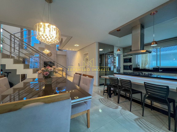 Imagem Casa com 3 Quartos à Venda, 247 m² em Pedra Branca - Palhoça Imagem Casa com 3 Quartos à Venda, 247 m² em Pedra Branca - Palhoça