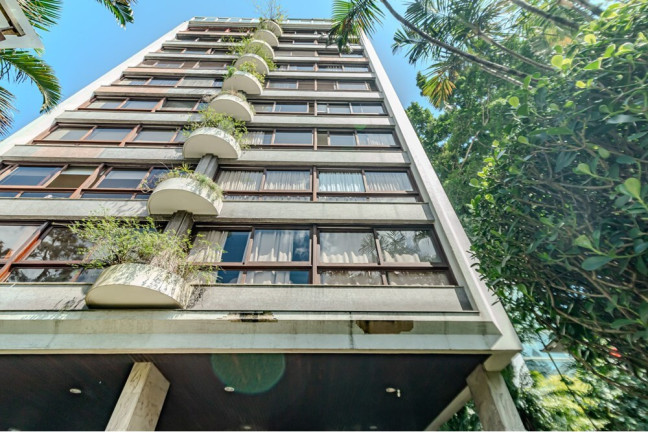 Imóvel com 3 Quartos à Venda,  em Moinhos De Vento - Porto Alegre