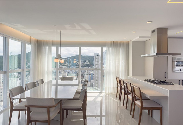 Imagem Apartamento com 3 Quartos à Venda, 140 m² em Centro - Balneário Camboriú Imagem Apartamento com 3 Quartos à Venda, 140 m² em Centro - Balneário Camboriú