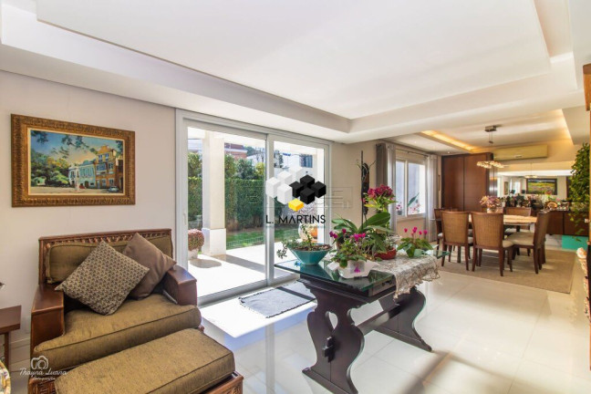 Imagem Casa com 6 Quartos à Venda, 570 m² em Três Figueiras - Porto Alegre Imagem Casa com 6 Quartos à Venda, 570 m² em Três Figueiras - Porto Alegre