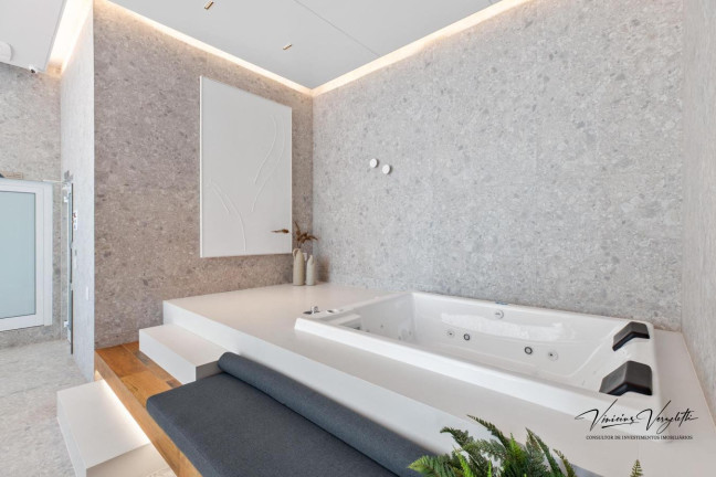 Imagem Apartamento com 4 Quartos à Venda, 150 m² em Pioneiros - Balneário Camboriú Imagem Apartamento com 4 Quartos à Venda, 150 m² em Pioneiros - Balneário Camboriú