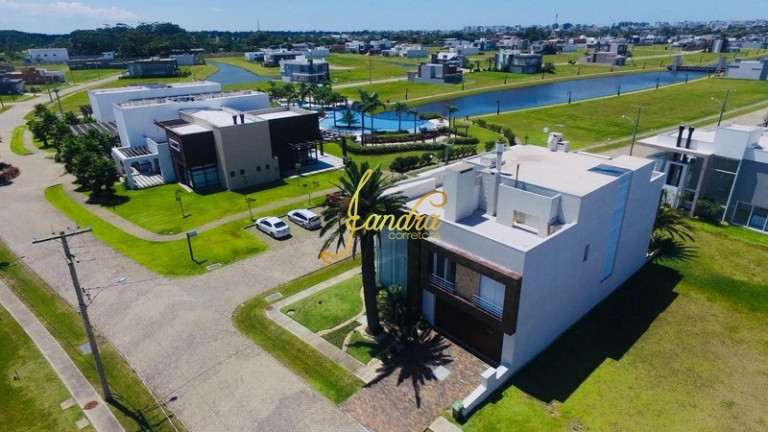 Imagem Casa de Condomínio com 5 Quartos à Venda, 611 m² em Capão Ilhas Resort - Capão Da Canoa Imagem Casa de Condomínio com 5 Quartos à Venda, 611 m² em Capão Ilhas Resort - Capão Da Canoa