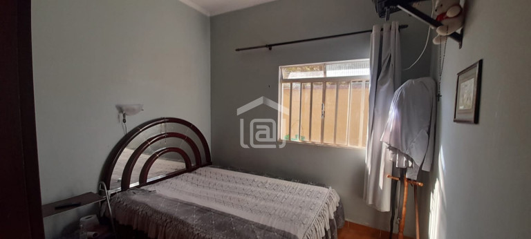 Imagem Casa com 2 Quartos à Venda, 210 m² em Santa Rosália - Poços De Caldas Imagem Casa com 2 Quartos à Venda, 210 m² em Santa Rosália - Poços De Caldas