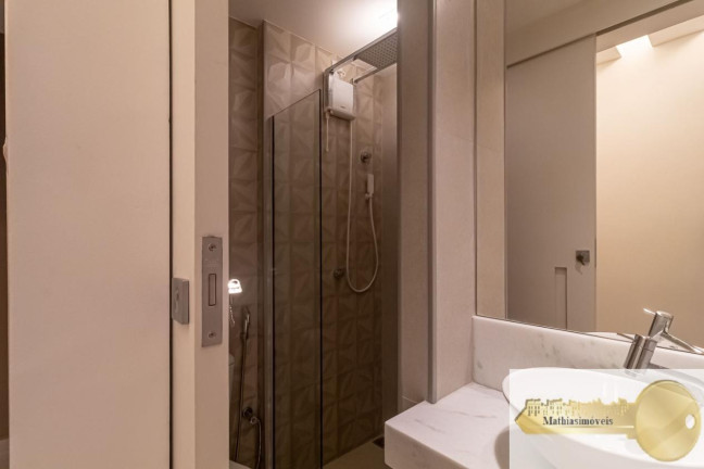 Imagem Apartamento com 1 Quarto à Venda, 64 m² em Copacabana - Rio De Janeiro Imagem Apartamento com 1 Quarto à Venda, 64 m² em Copacabana - Rio De Janeiro