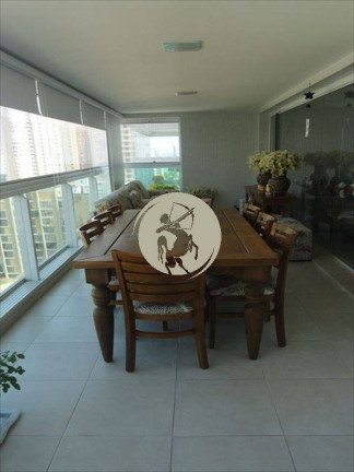 Apartamento com 3 Quartos à Venda, 202 m² em Embare - Santos