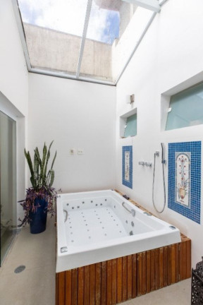 Imagem Casa com 3 Quartos à Venda, em Chácara Monte Alegre - São Paulo Imagem Casa com 3 Quartos à Venda, em Chácara Monte Alegre - São Paulo
