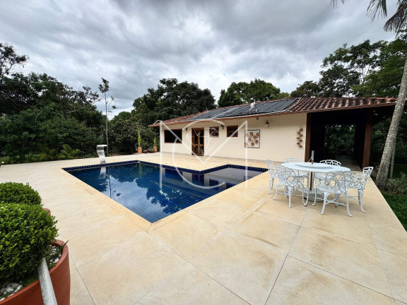 Casa com 7 Quartos à Venda, 400 m² em Condomínio Nossa Fazenda - Esmeraldas