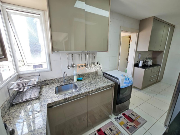 Imagem Imóvel com 3 Quartos à Venda, 132 m² em Batista Campos - Belém