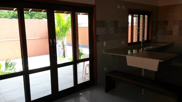 Imagem Casa com 4 Quartos à Venda, 340 m² em Horto - Ubatuba Imagem Casa com 4 Quartos à Venda, 340 m² em Horto - Ubatuba