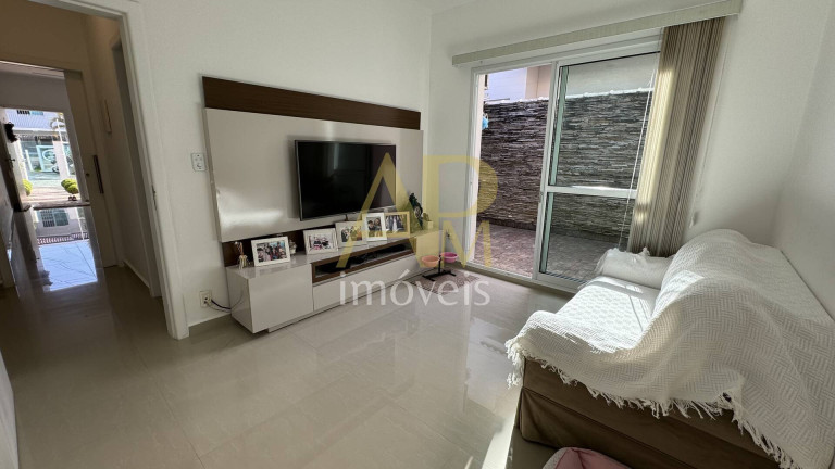 Imagem Casa com 4 Quartos à Venda, 300 m² em Centro - Palhoça Imagem Casa com 4 Quartos à Venda, 300 m² em Centro - Palhoça