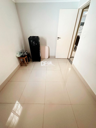 Imagem Casa com 4 Quartos à Venda, 200 m² em Guará I - Brasília
