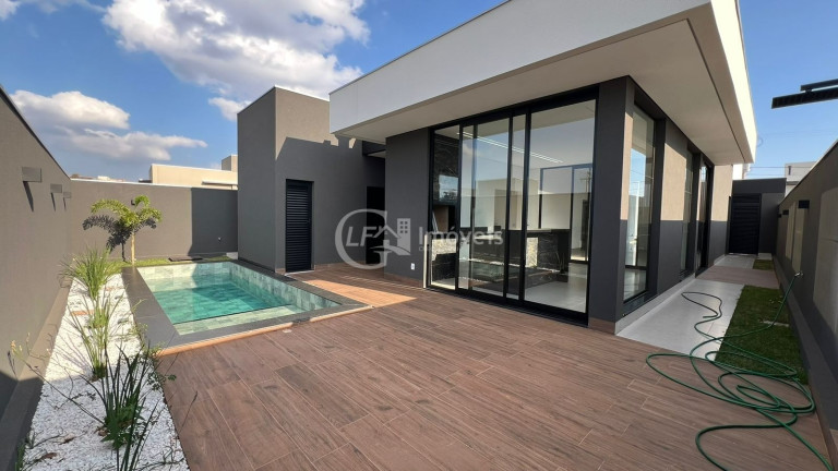 Imagem Casa com 3 Quartos à Venda, 182 m² em Residencial Shalom - Campo Grande Imagem Casa com 3 Quartos à Venda, 182 m² em Residencial Shalom - Campo Grande