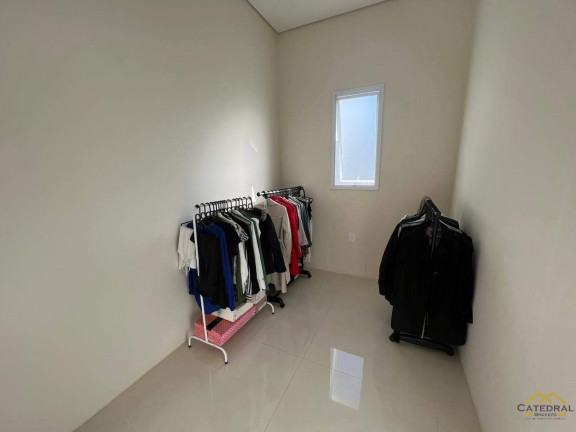 Imagem Imóvel com 3 Quartos à Venda, 260 m² em Medeiros - Jundiaí