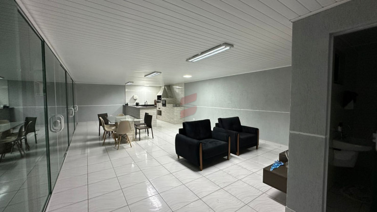 Imagem Casa com 3 Quartos à Venda, 400 m² em Vargem Grande - Pinhais Imagem Casa com 3 Quartos à Venda, 400 m² em Vargem Grande - Pinhais