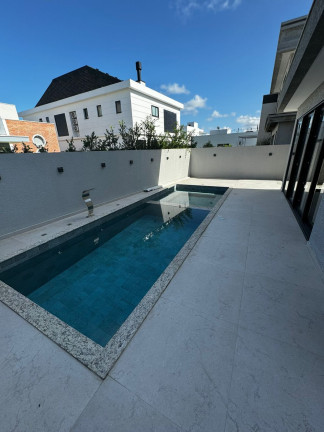 Imagem Casa com 3 Quartos à Venda, 251 m² em Santa Regina - Camboriú