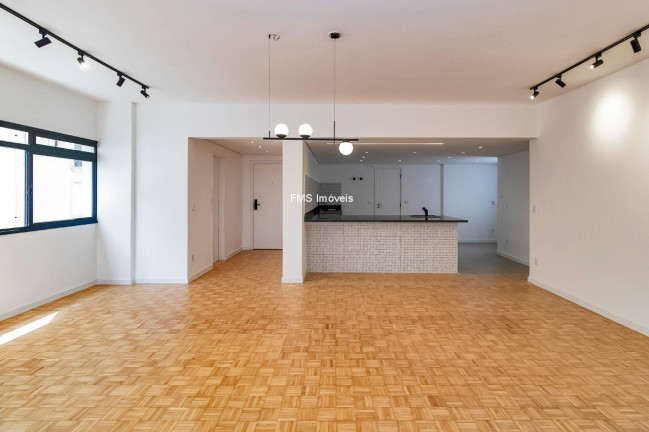 Imagem Imóvel com 3 Quartos à Venda, 220 m² em Cerqueira César - São Paulo Imagem Imóvel com 3 Quartos à Venda, 220 m² em Cerqueira César - São Paulo