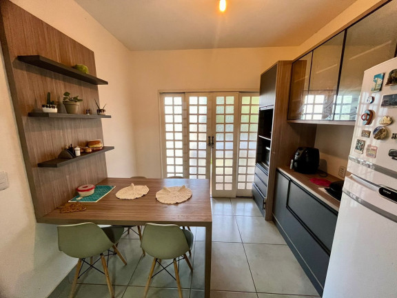Imagem Casa com 3 Quartos à Venda, 300 m² em Setor Habitacional Arniqueira (águas Claras) - Brasília Imagem Casa com 3 Quartos à Venda, 300 m² em Setor Habitacional Arniqueira (águas Claras) - Brasília