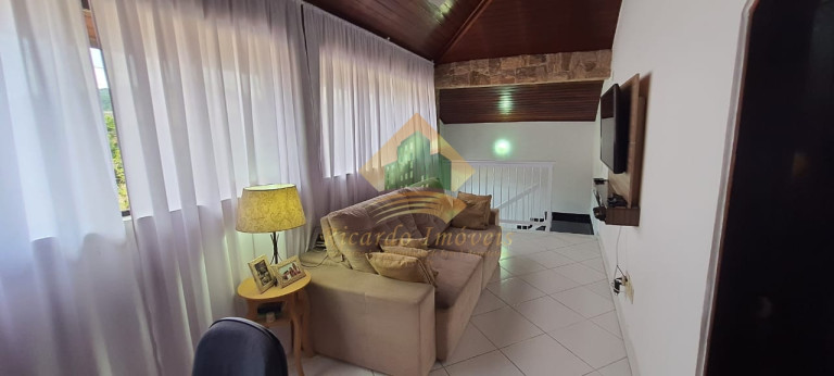 Imagem Casa com 4 Quartos à Venda, 170 m² em Centro - Ubatuba Imagem Casa com 4 Quartos à Venda, 170 m² em Centro - Ubatuba
